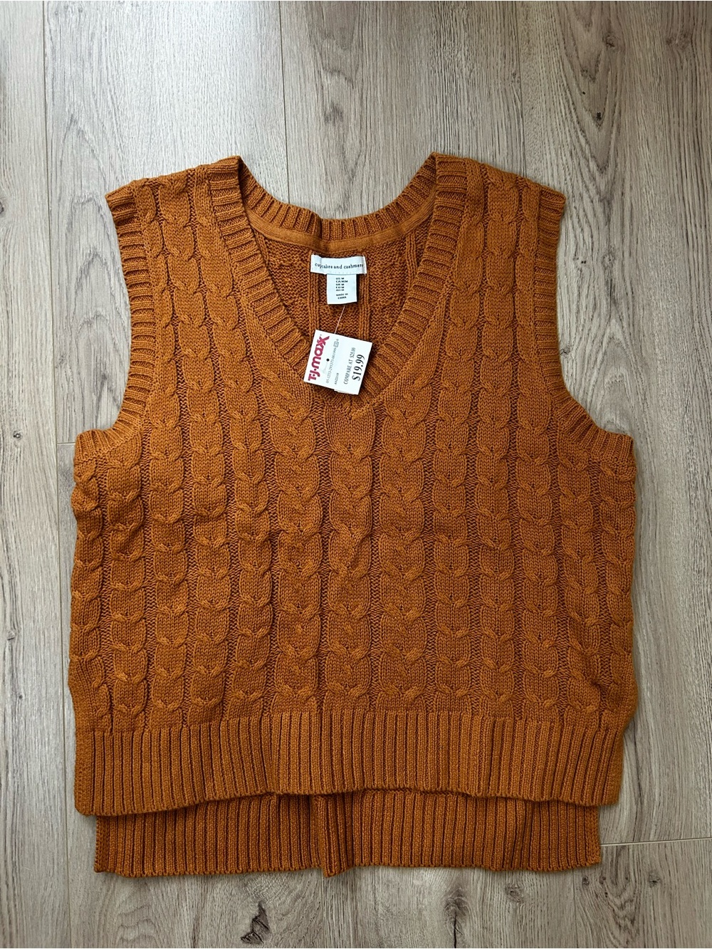 cupcakes & cashmere Cable-Knit V-Neck Sweater Vest in Rust